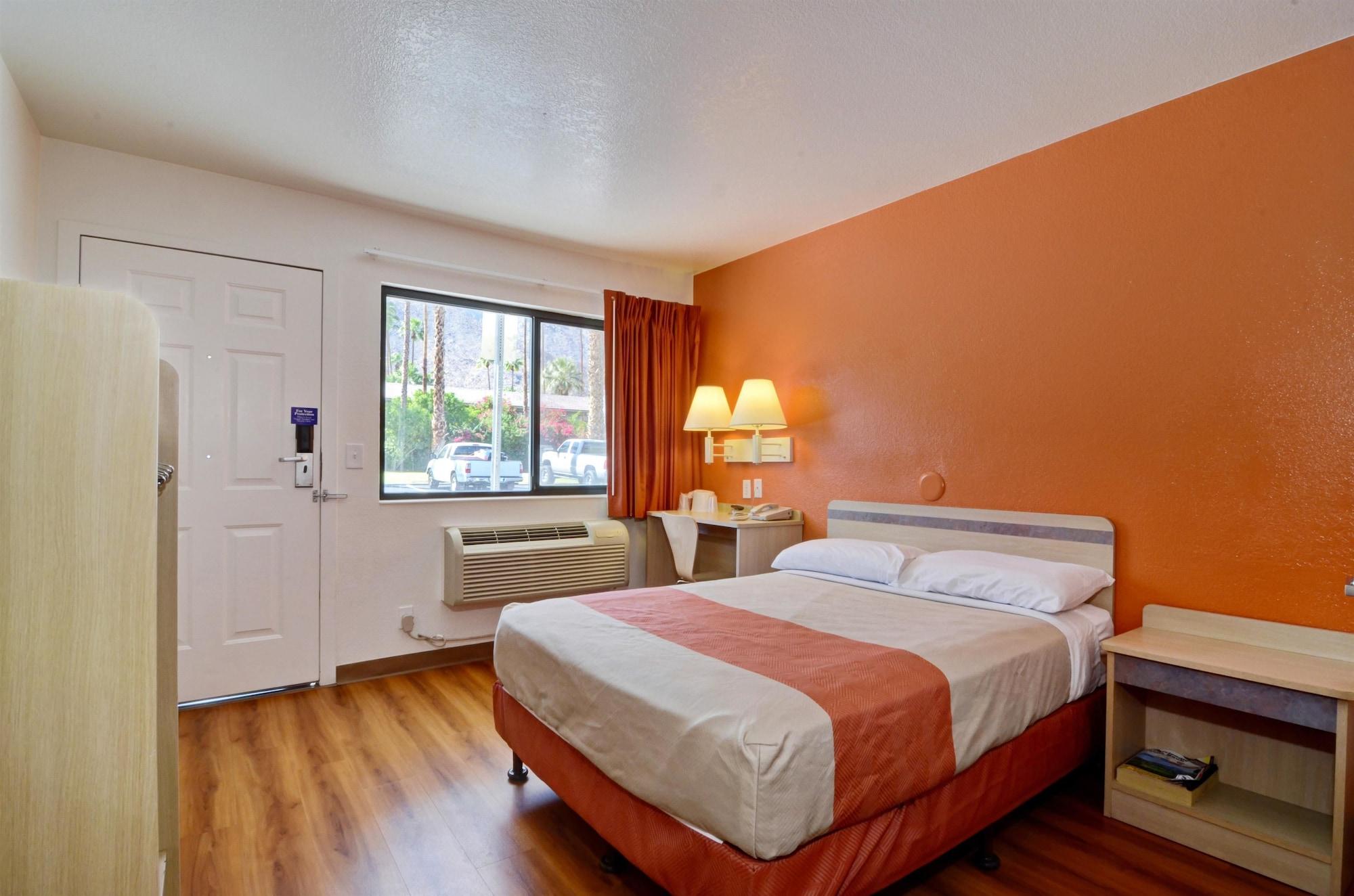 Motel 6-Palm Springs, Ca - East - Palm Canyon Dış mekan fotoğraf