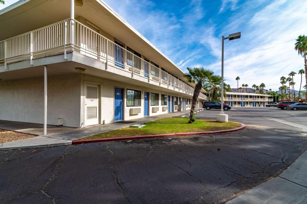 Motel 6-Palm Springs, Ca - East - Palm Canyon Dış mekan fotoğraf