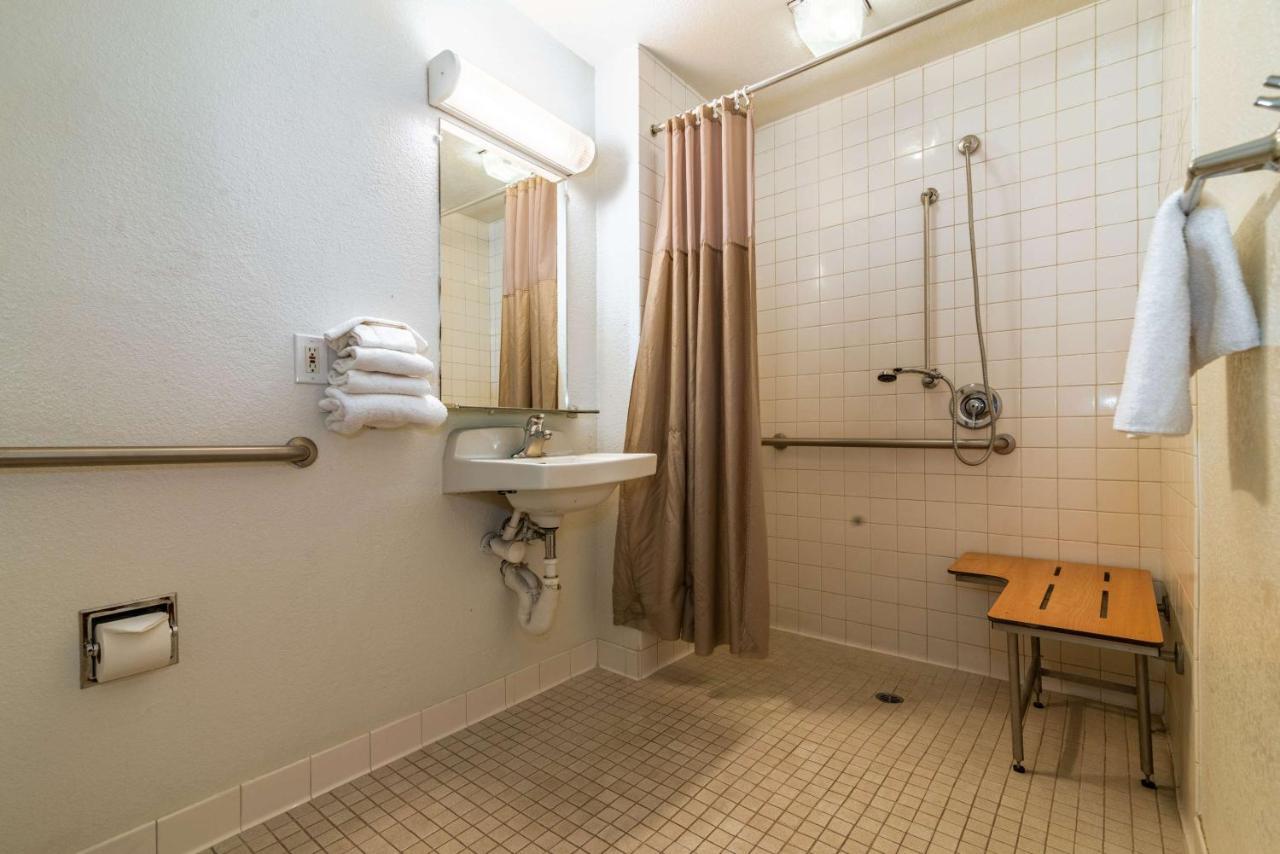 Motel 6-Palm Springs, Ca - East - Palm Canyon Dış mekan fotoğraf