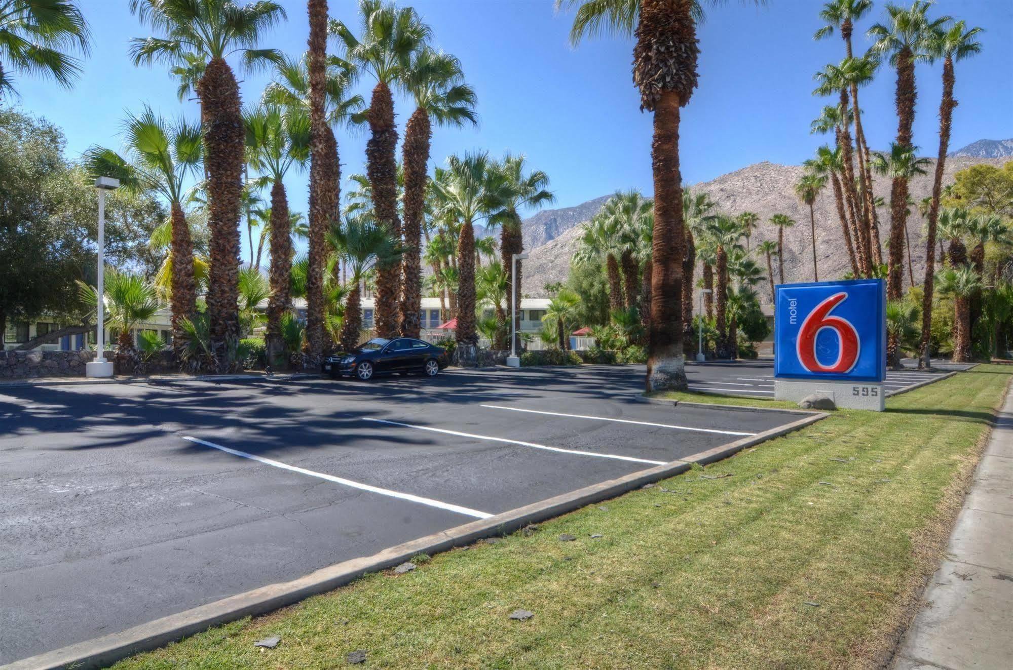 Motel 6-Palm Springs, Ca - East - Palm Canyon Dış mekan fotoğraf