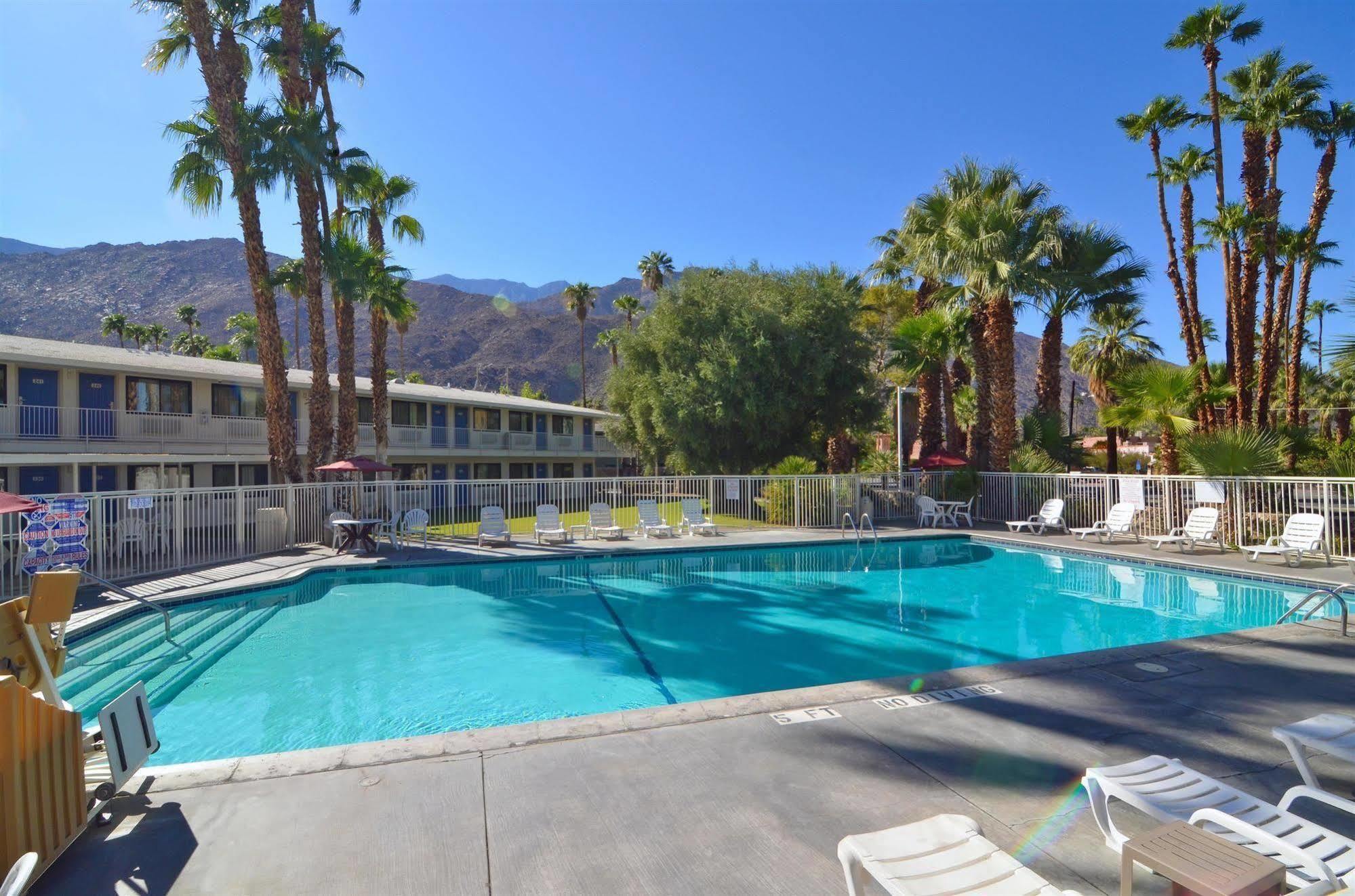 Motel 6-Palm Springs, Ca - East - Palm Canyon Dış mekan fotoğraf