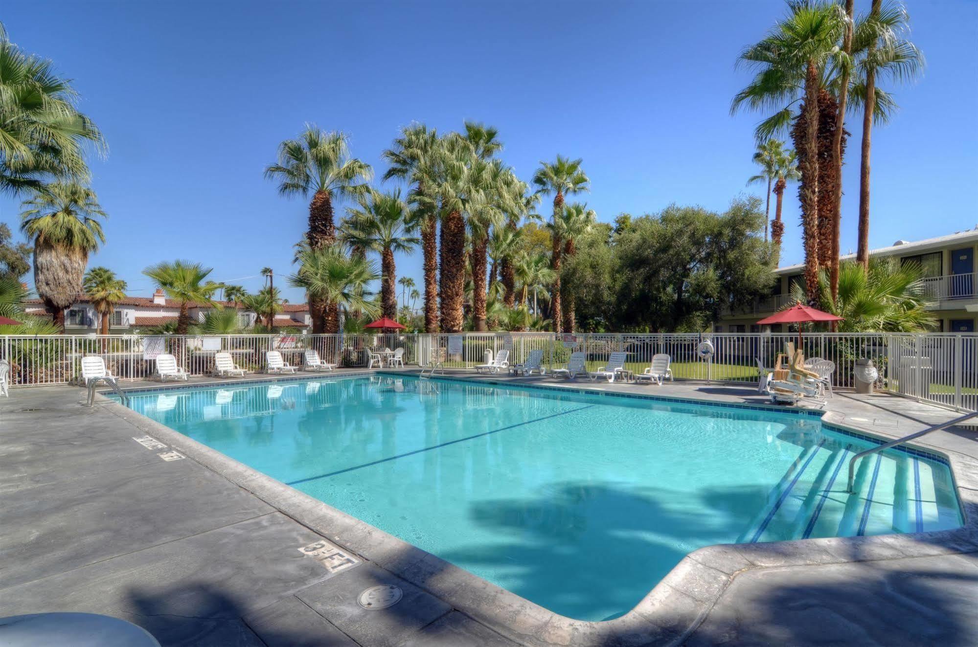 Motel 6-Palm Springs, Ca - East - Palm Canyon Dış mekan fotoğraf