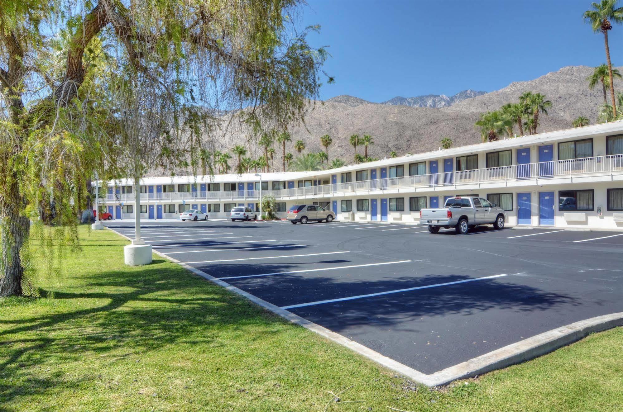 Motel 6-Palm Springs, Ca - East - Palm Canyon Dış mekan fotoğraf