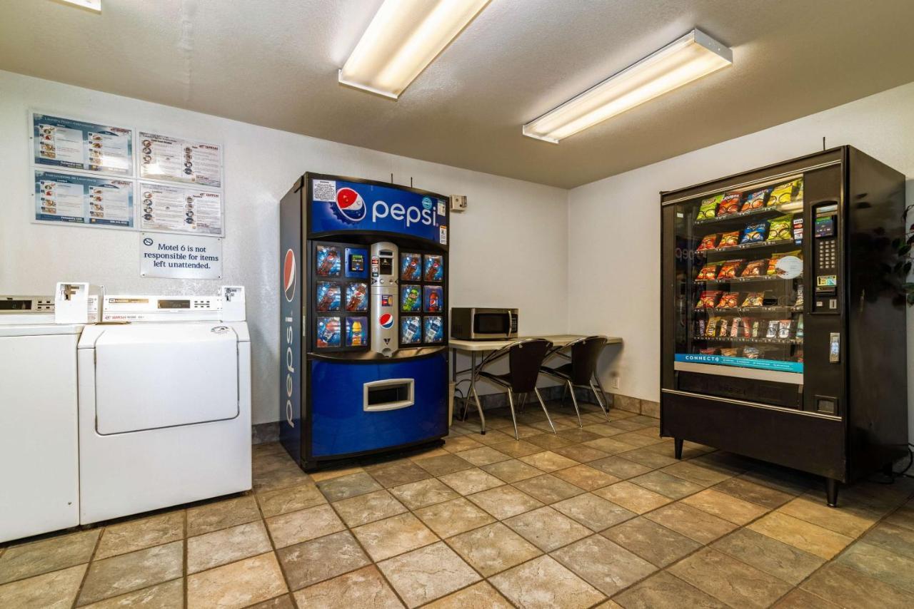 Motel 6-Palm Springs, Ca - East - Palm Canyon Dış mekan fotoğraf