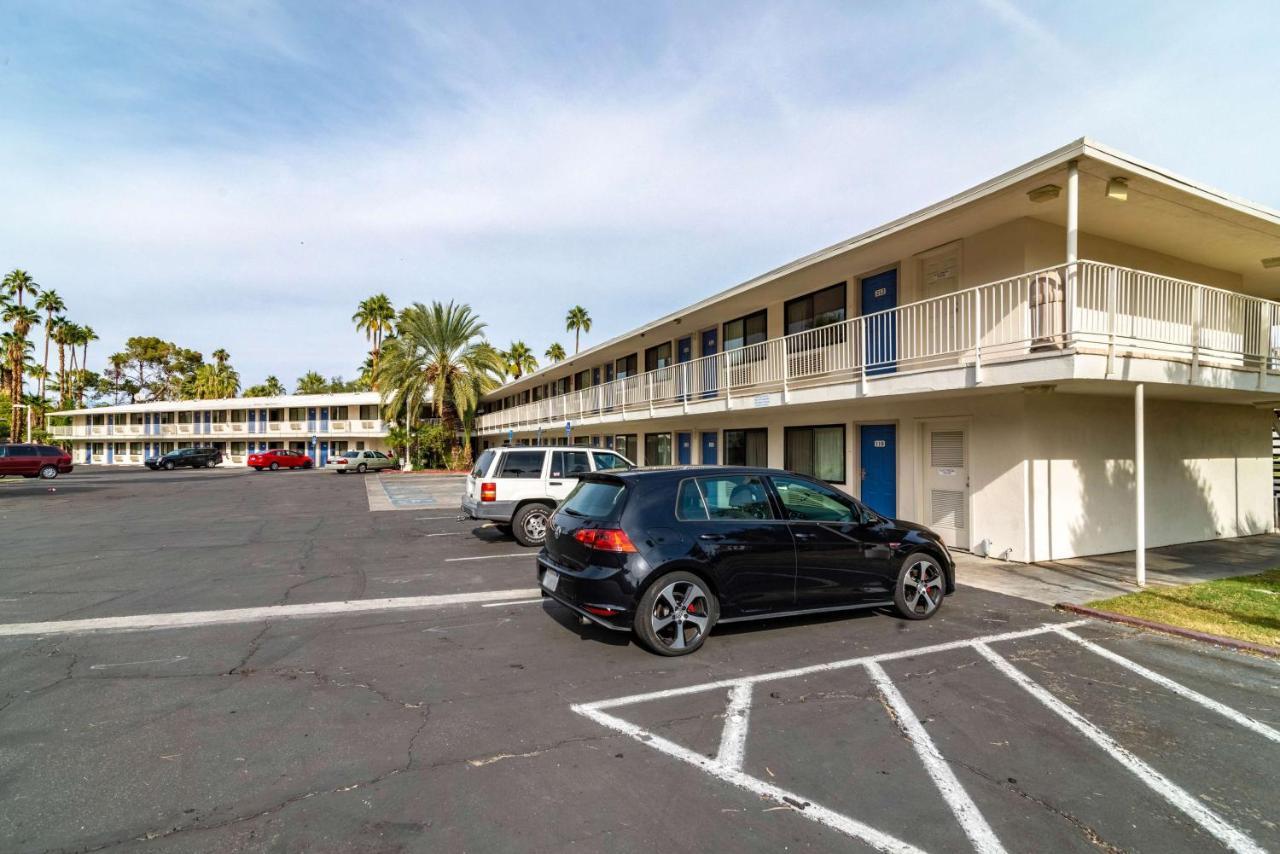 Motel 6-Palm Springs, Ca - East - Palm Canyon Dış mekan fotoğraf